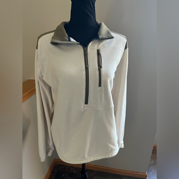 FjallRaven Vardag half zip light fleece pullover. Chalk white &ooive green. XL - Picture 1 of 15